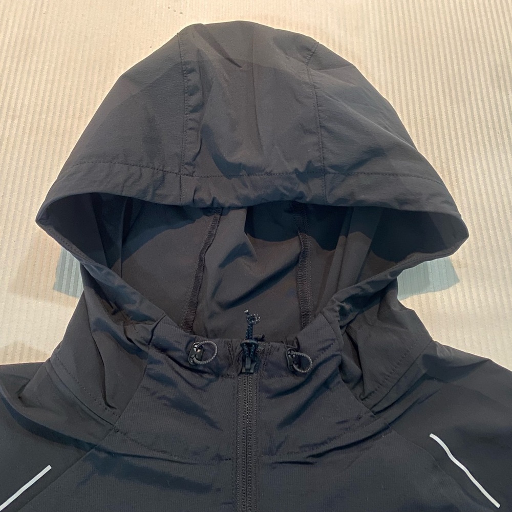 Columbia Black Windbreaker Jacket - Picture 7 of 11